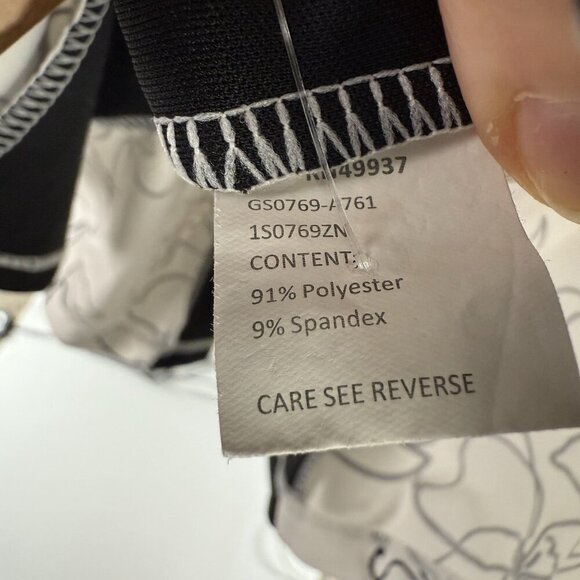 Tail Women's Floral Short Sleeve Pleated Casual Dress Size Medium - Picture 11 of 11